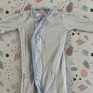 Magnetic Me Newborn Gown